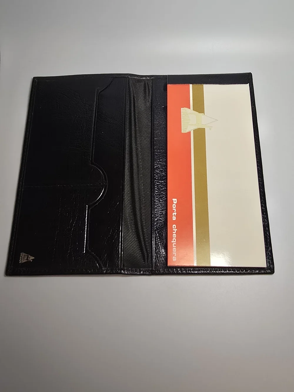 Trianon Columbia Black Women's Leather Wallet with Gold Accent